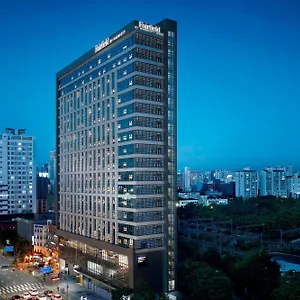 Hotel Fairfield By Marriott, Seul